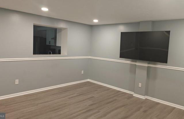 9016 SAINT STEVEN Court Gallery 3