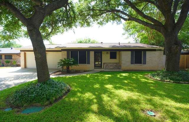 Updated Northeast Park Home Near Loop 410 - Realtor Commission: $500 photos photos Updated Northeast Park Home Near Loop 410 - Realtor Commission: $500 photos photos