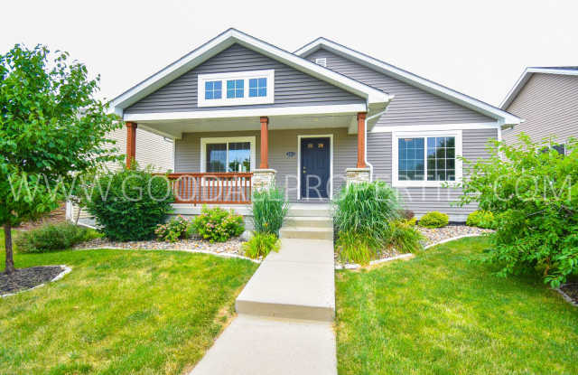4 Bedroom, 3 Bath Home with Clubhouse and Pool! photos photos
