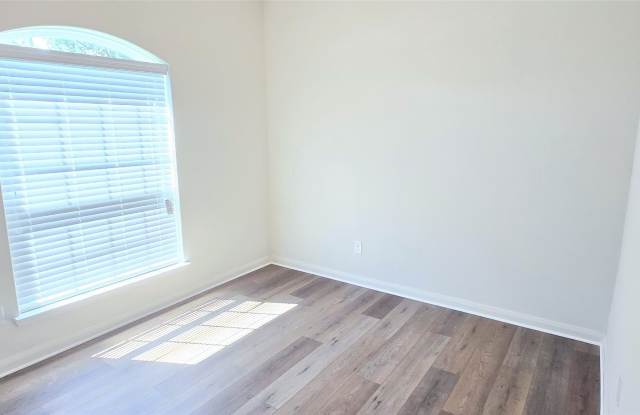 1825 Mesquite Lane Gallery 4