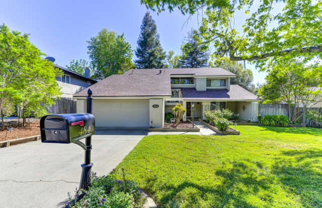 STUNNING 4BD / 2.5BTH SINGLE FAMILY RIGHT ACROSS FROM MADDOX PARK! photos photos