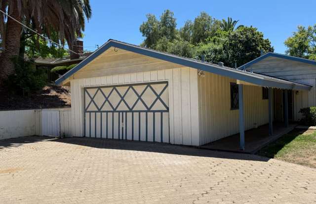 Large Ranch-Style Home in Vista photos photos
