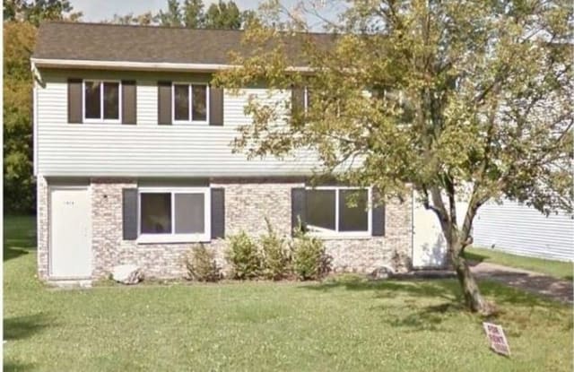 3 Bed 1.5 bath Townhouse, Sec8 Welcome - 1614 Fillmore Avenue, Lorain, OH 44052