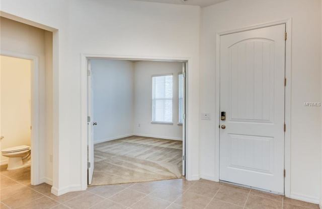 12958 WESTSIDE VILLAGE LOOP Gallery 4