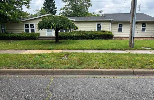 Charming 3BR House in Lansing photos photos