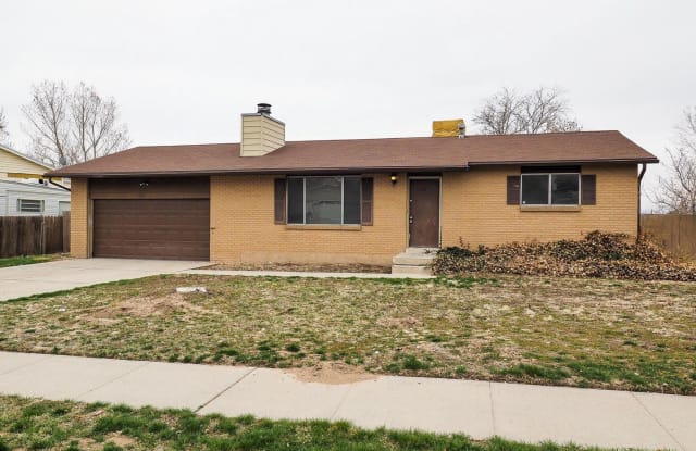 4219 W Sun Drive - 4219 Sun Drive, Kearns, UT 84118