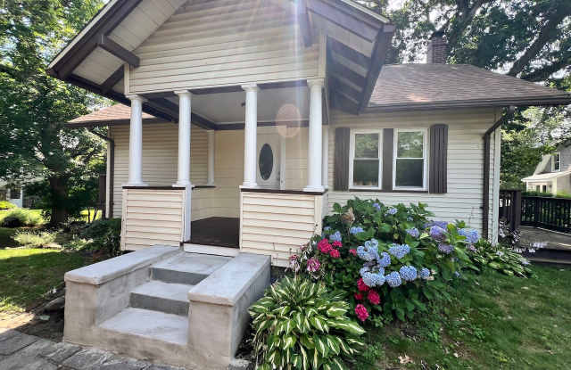 51 Alger Avenue - 51 Alger Avenue, Warwick, RI 02818