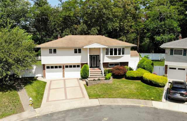 9 Lawrence Court - 9 Lawrence Court, Hicksville, NY 11801 9 Lawrence Court - 9 Lawrence Court, Hicksville, NY 11801