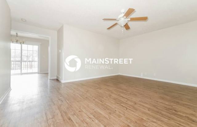 206 Maple Street Gallery 4