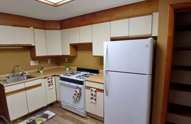 2210 Sidney Ave photos photos
