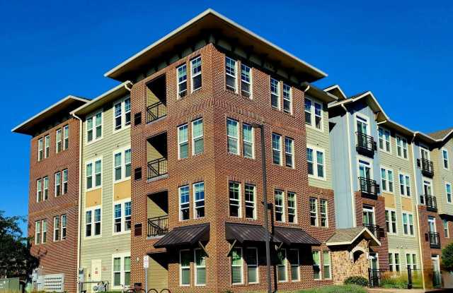 670 E Algonquin Road photos photos