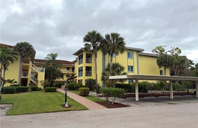 1001 Foxfire Ln unit: 301 photos photos