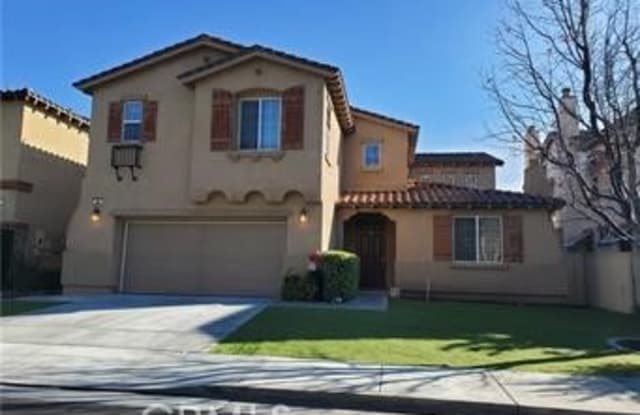 13 Plaza Lucerna - 13 Plaza Lucerna, Lake Elsinore, CA 92532