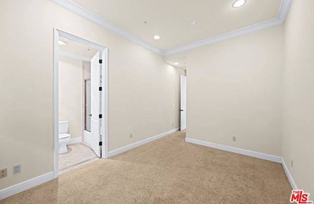 108 South El Molino Avenue - 108 South El Molino Avenue, Pasadena, CA 91101