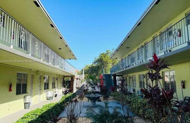 13 NE 2nd Ave photos photos