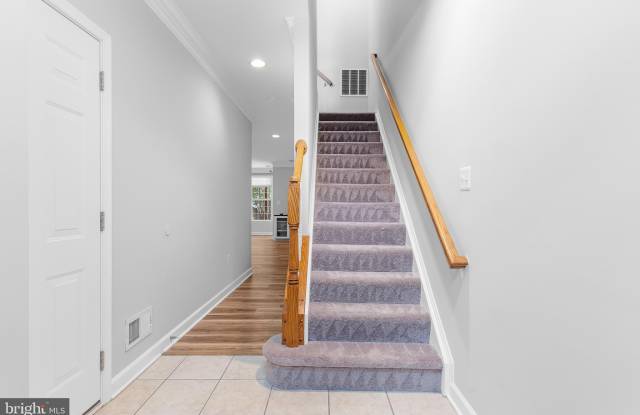 42457 MAGELLAN SQUARE Gallery 4