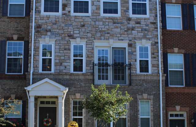1548 KINNAIRD TERRACE NE - 1548 Kinnaird Terrace Northeast, Leesburg, VA 20176