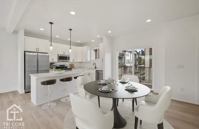 150 East Lavalle Court photos photos