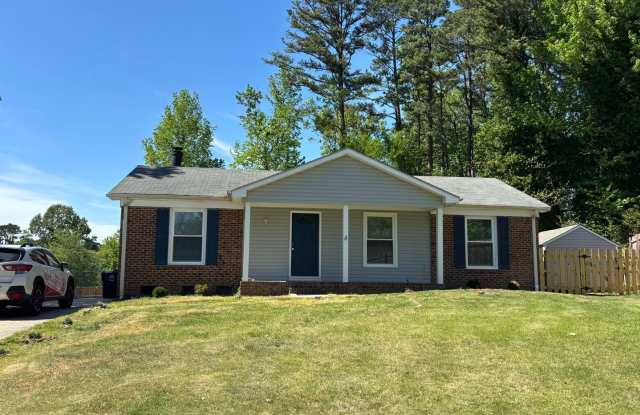 Renovated 3-bedroom convenient to major highways photos photos