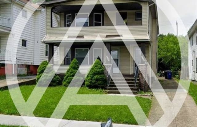 3320 West 110th St - 3320 W 110th St, Cleveland, OH 44111