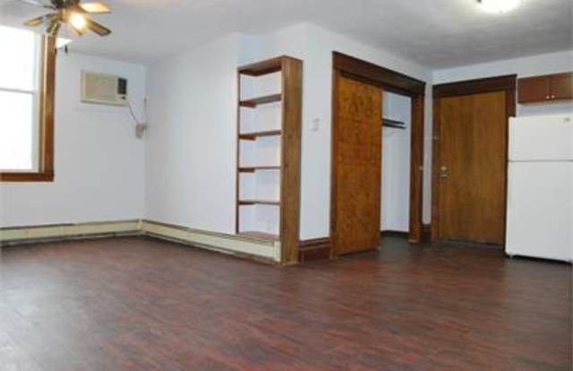 258 Broadway Street - 3 - 258 Broadway Street, Springville, IA 52336
