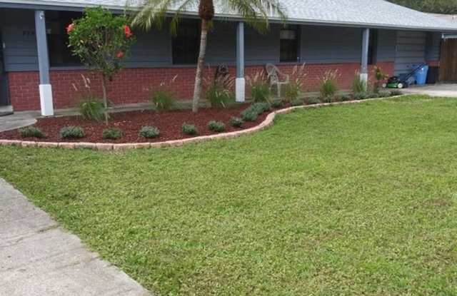 Spacious 4BR House in Pinellas Park Gallery 1