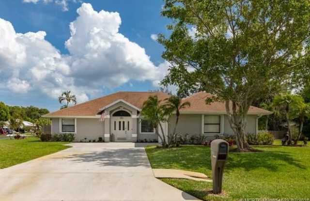 955 SW Sand Oak Drive photos photos