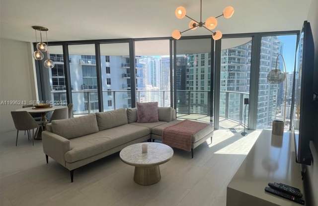1000 Brickell Plaza Gallery 4