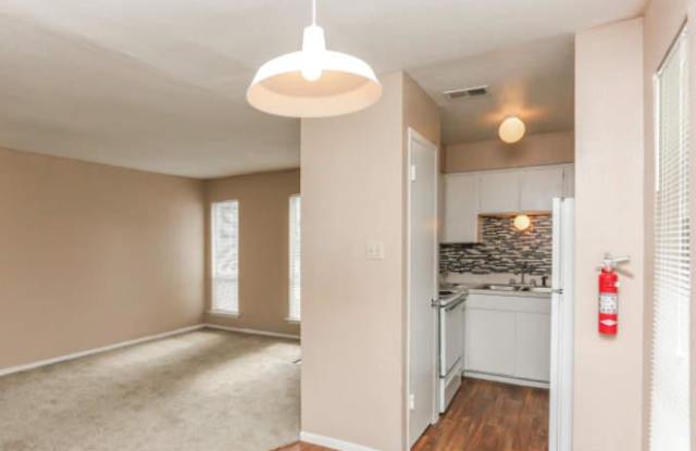11632 Huebner Rd Gallery 3
