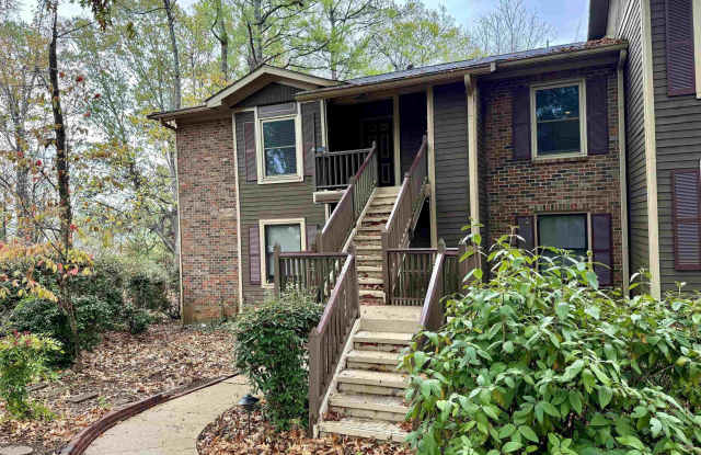 2101 Woodlawn Drive photos photos