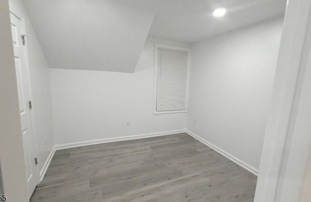 150 Jefferson St Gallery 1