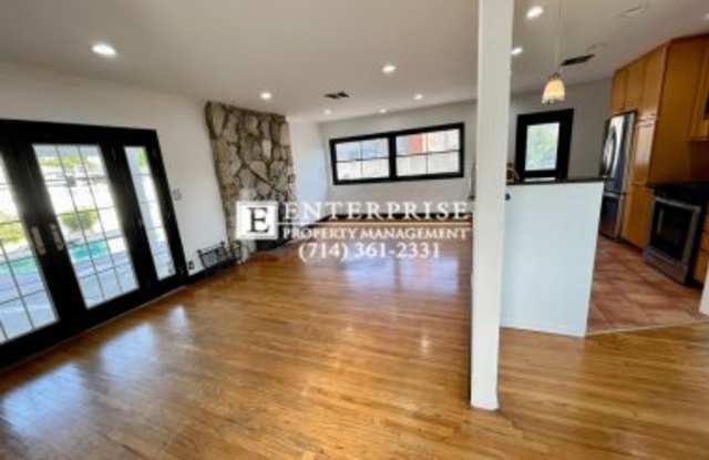 2325 Grovemont Street Gallery 3
