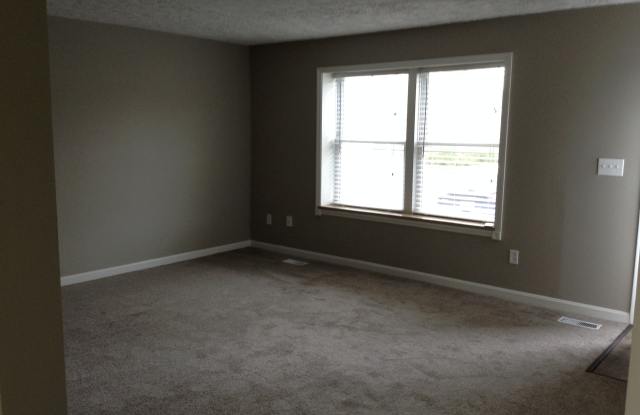 4585 Lakeland Dr Gallery 4