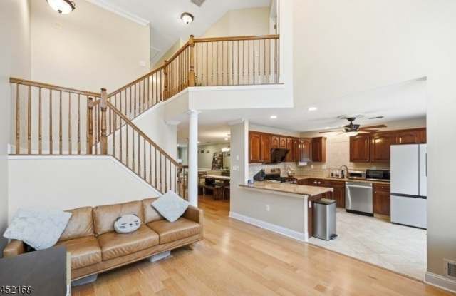18 Clark Ct Gallery 3