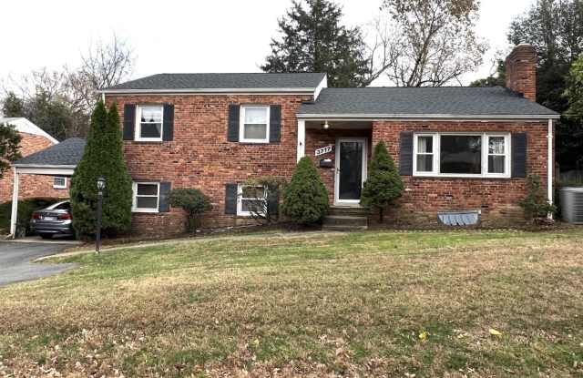 3717 N GLEBE Road photos photos