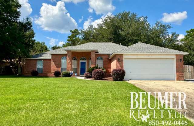 Now Available - 4br/2ba Home near NAS Pensacola back Gate photos photos