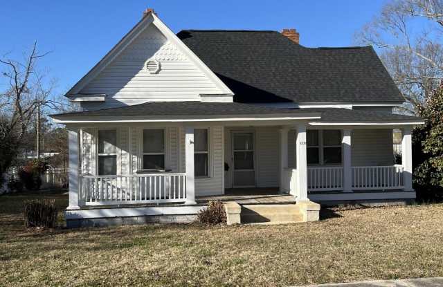 119 E Sycamore Street photos photos