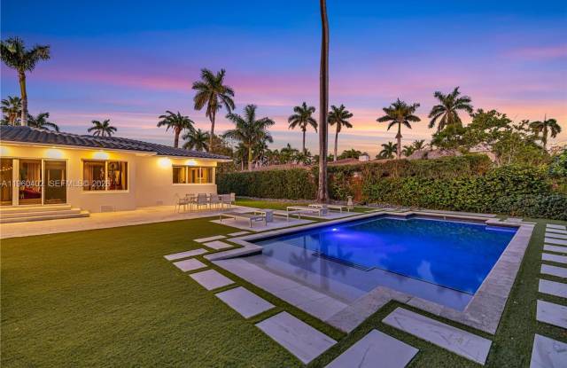 750 Harrison Street, Hollywood, FL 33019 photos photos