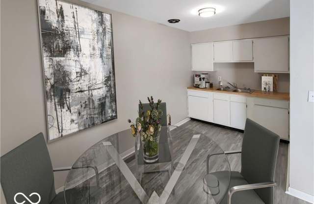 106 W Broadway Street Gallery 4