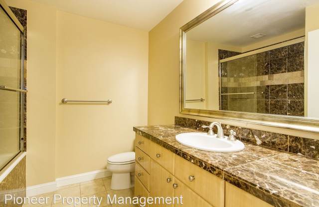 2500 Cherry Creek S Dr #407 Gallery 2