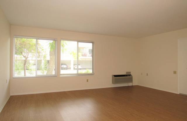 Beautiful 2 Bedroom Ground Floor Condo in Laguna Woods! Gallery 3