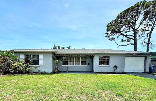 1738 TYRONE BOULEVARD N photos photos