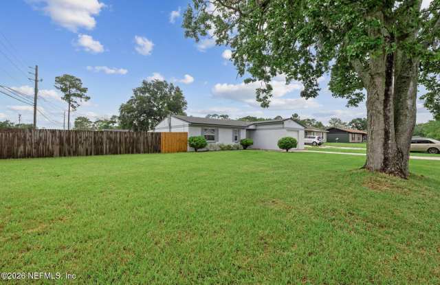 7600 PHEASANT RUN Drive Gallery 3