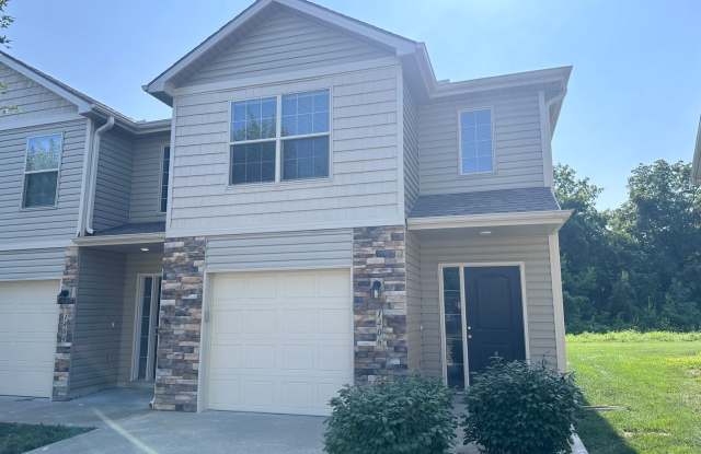 3 Bed | 2.5 Bath | 1 Car Garage Townhome in Grain Valley w/ Special Gallery 3