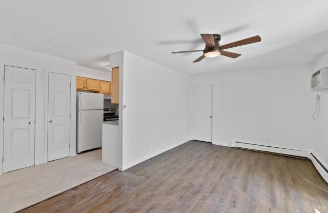 3535 Linwood Avenue Gallery 3