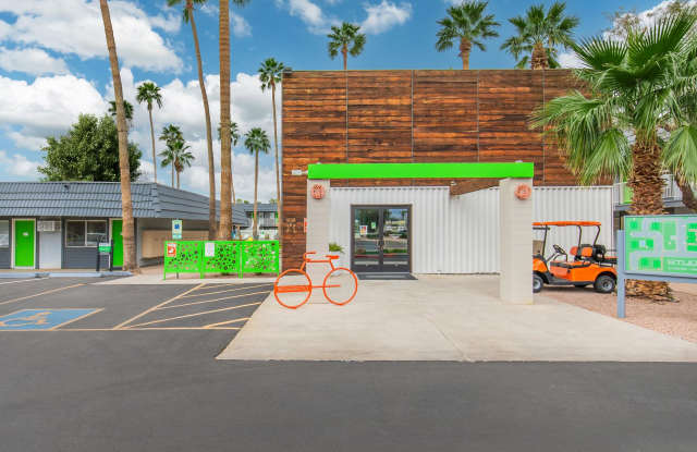 Studio 710 photos photos