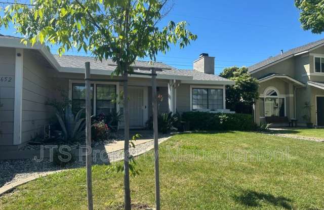 652 Hanisch Drive photos photos