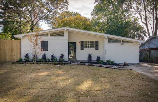 Beautifully Renovated 3BR/2B Home in Great Location!! photos photos Beautifully Renovated 3BR/2B Home in Great Location!! photos photos