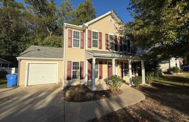 Spacious 3BR Home in Sterling Ridge – Brand-New Flooring & Move-In Ready! Gallery 1