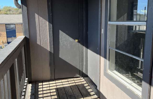 606 Bracewood Circle - C photos photos